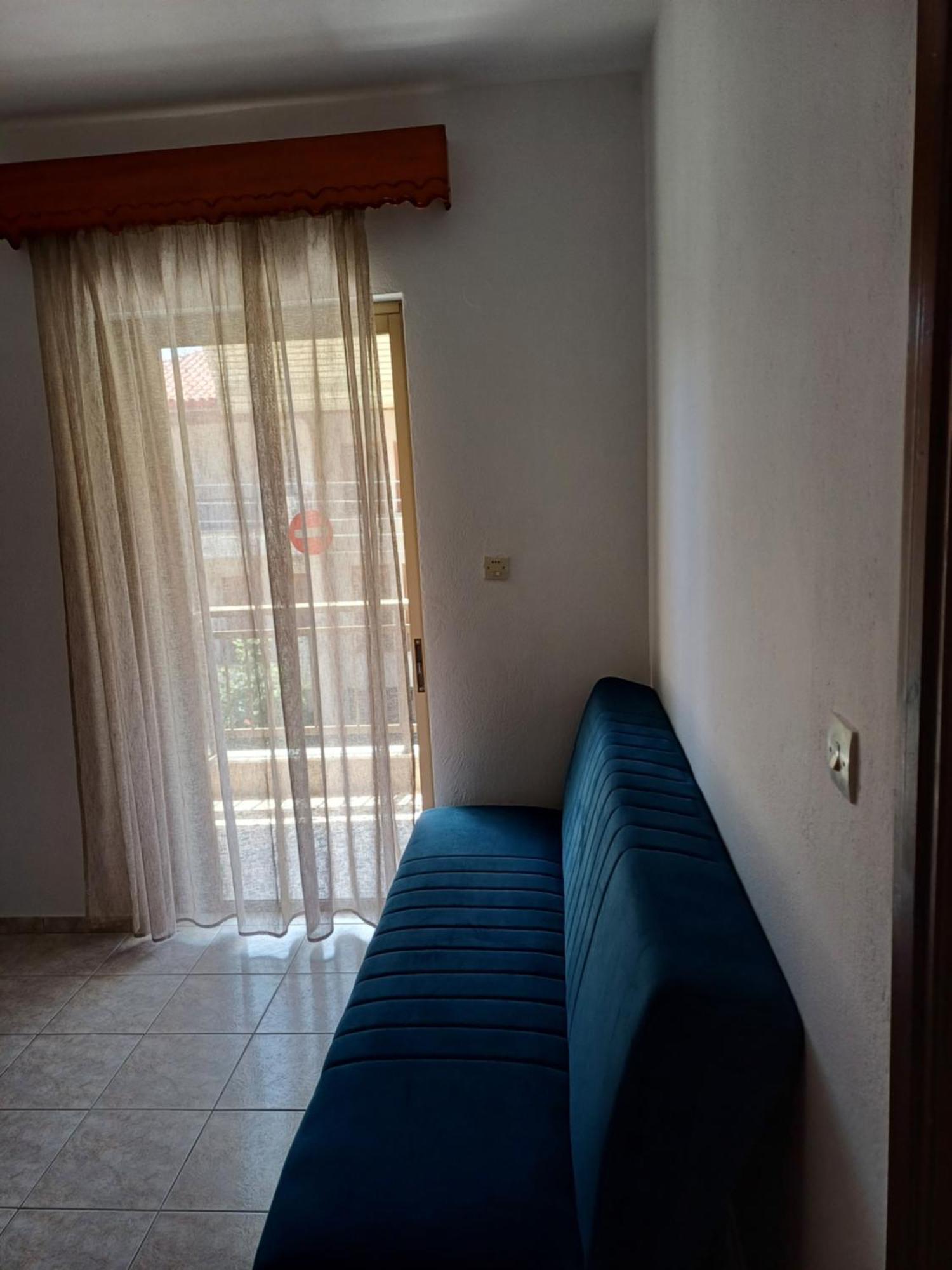 Μαρου Rooms โอลิมเปียกี อักติ ภายนอก รูปภาพ